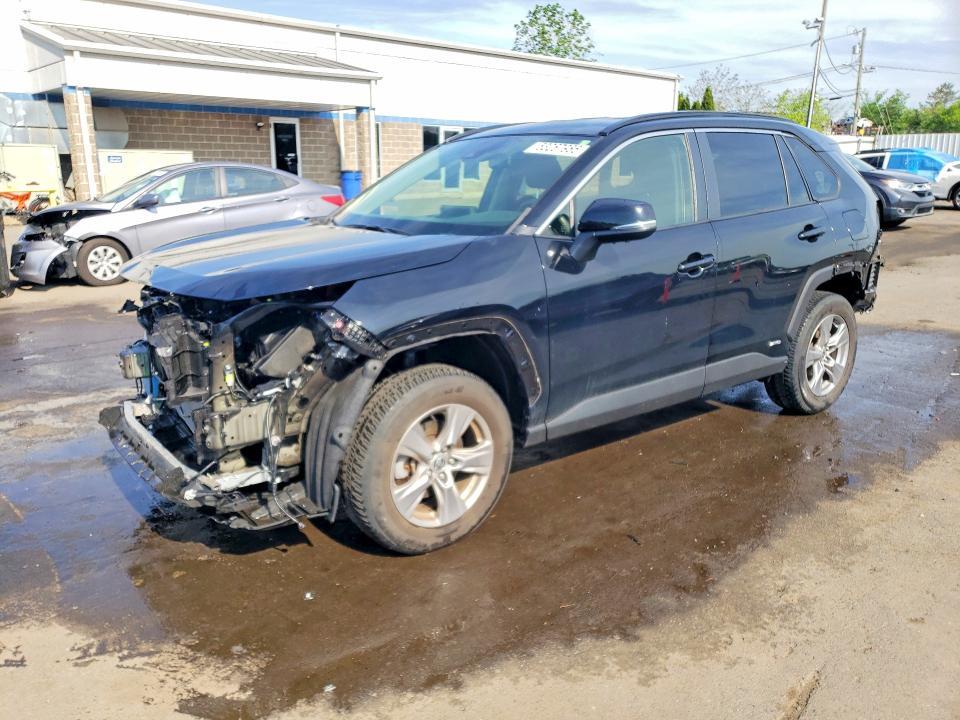 Toyota RAV4 2022, VIN JTMEB3FV0ND086320, 11/11
