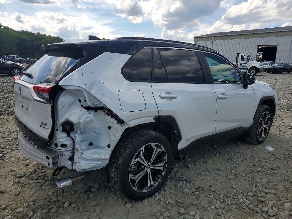 Toyota RAV4 2025, VIN JTMFB3FV0SD279776, 3/5