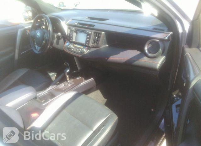 Toyota RAV4 2017, VIN JTMJJREV5HD141886, 5/5