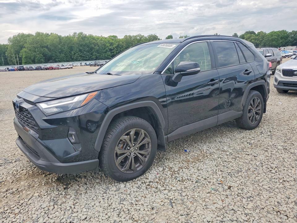 Toyota RAV4 2023, VIN JTMMWRFV5PD572353, 3/5
