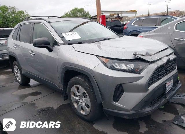 Toyota RAV4 2021, VIN JTMRWRFV1MD132891, 1/5