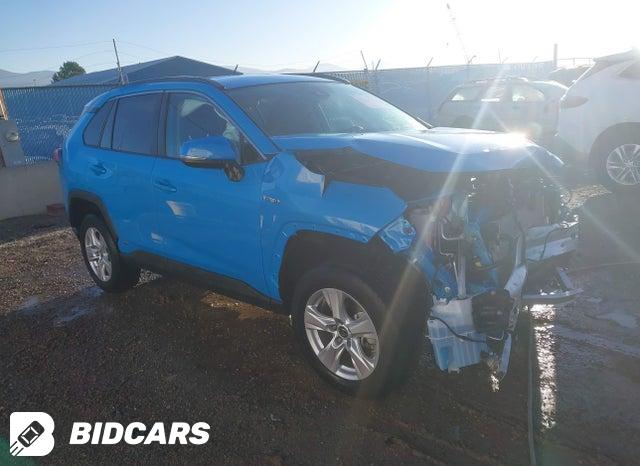 Toyota RAV4 2021, VIN JTMRWRFV1MD132891, 4/5