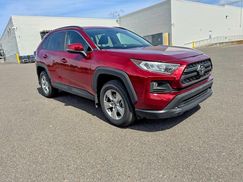 Toyota RAV4 2020, VIN JTMRWRFV8LD059016, 2/11