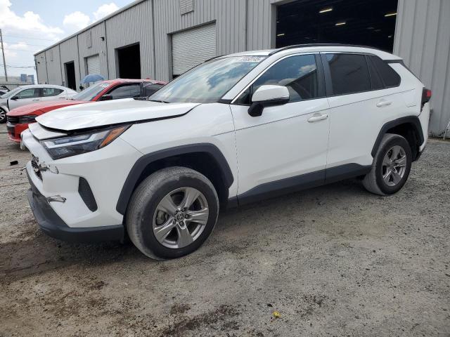 Toyota RAV4 2024, VIN JTMRWRFVXRD214366, 3/5