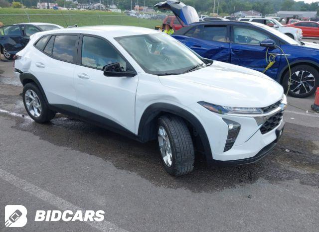 Chevrolet Trax 2024, VIN KL77LGE22RC126880, 1/5