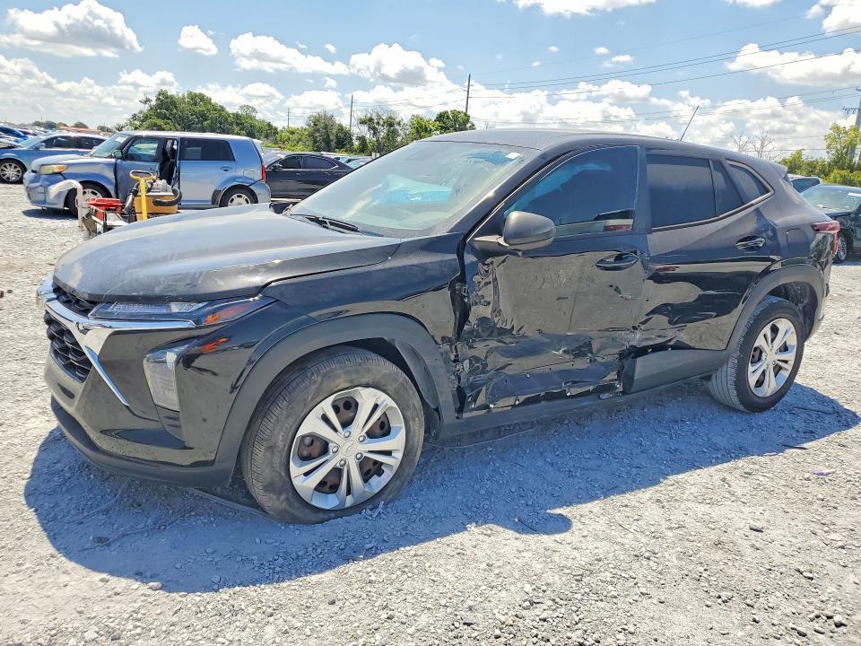 Chevrolet Trax 2024, VIN KL77LJE24RC157996, 3/5