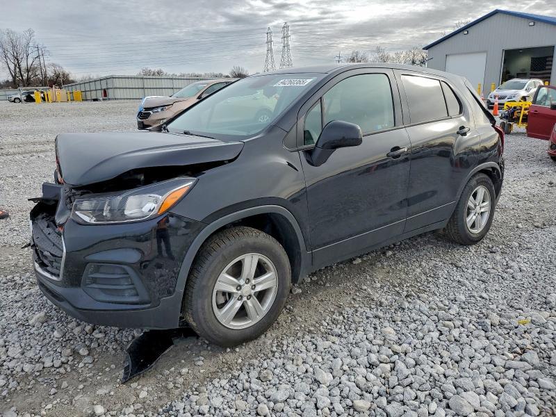 Chevrolet Trax 2022, VIN KL7CJPSM3NB540373, 2/5