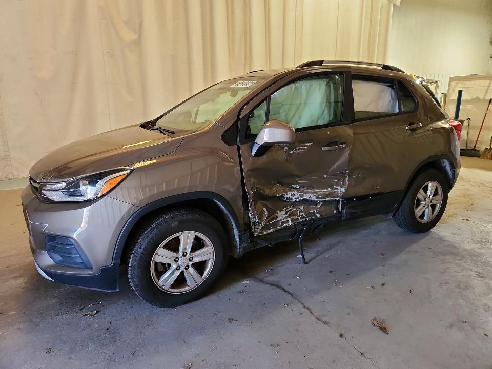 Chevrolet Trax 2022, VIN KL7CJPSM6NB565364, 3/5