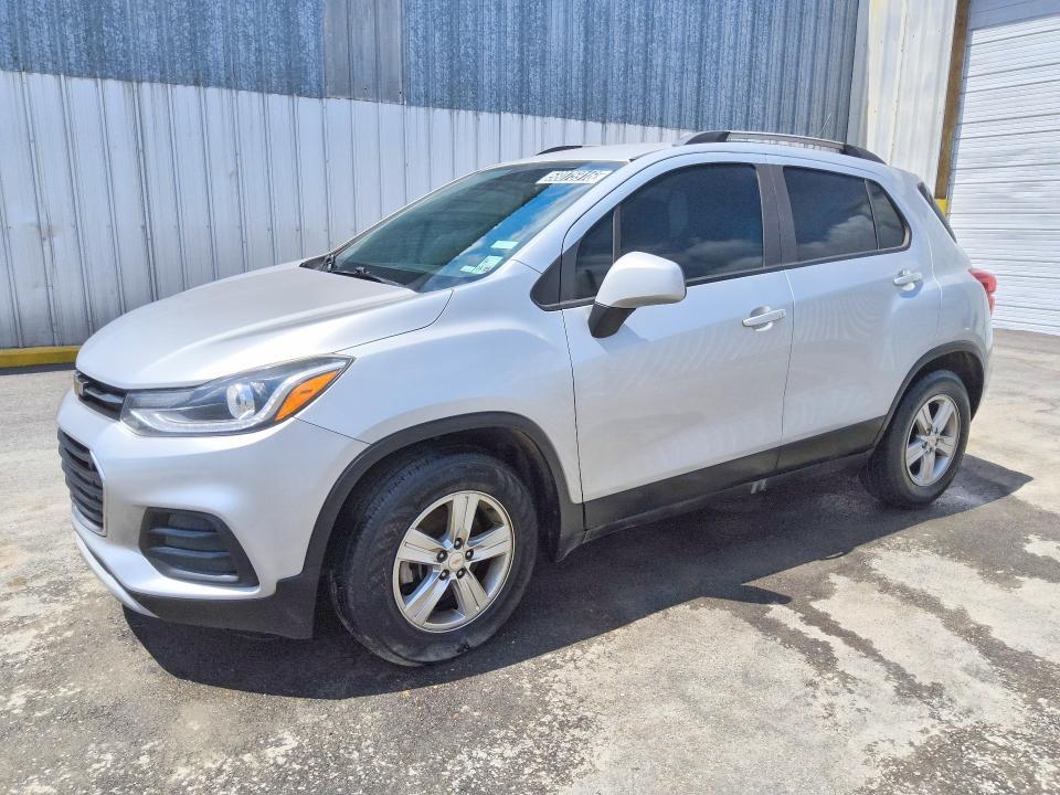Chevrolet Trax 2022, VIN KL7CJPSM8NB569481, 2/5
