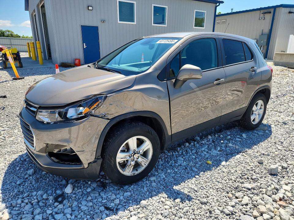 Chevrolet Trax 2022, VIN KL7CJPSM9NB530463, 3/5