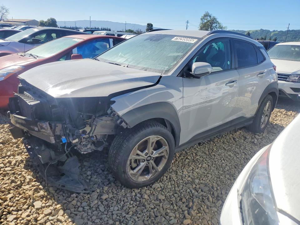 Hyundai Kona 2024, VIN KM8HBCAB7RU095639, 2/5