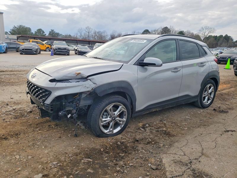 Hyundai Kona 2024, VIN KM8HBCAB8RU051049, 2/5