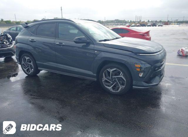 Hyundai Kona 2024, VIN KM8HBCAB9RU041176, 1/5