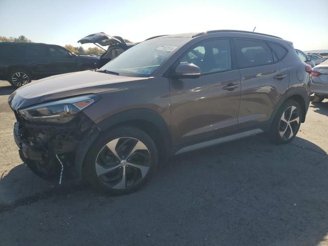 Hyundai Tucson 2018, VIN KM8J33A26JU668114, 2/5