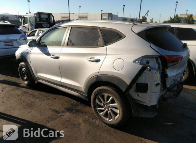 Hyundai Tucson 2017, VIN KM8J33A49HU270181, 3/5