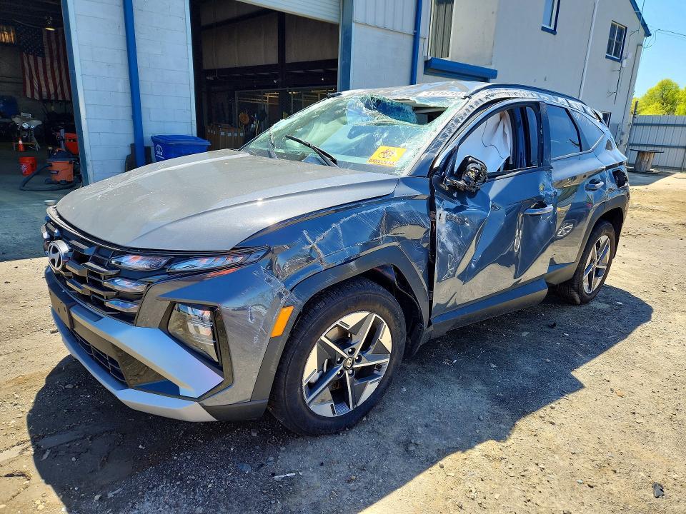 Hyundai Tucson 2024, VIN KM8JFCD12RU151091, 4/5