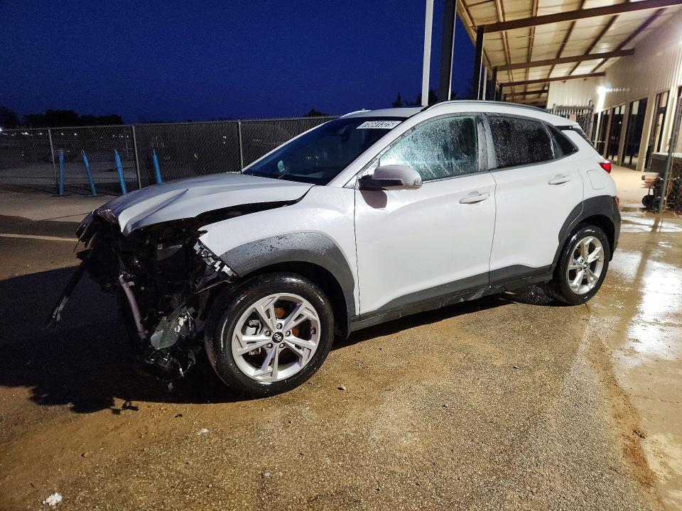 Hyundai Kona 2023, VIN KM8K6CAB7PU978468, 4/5