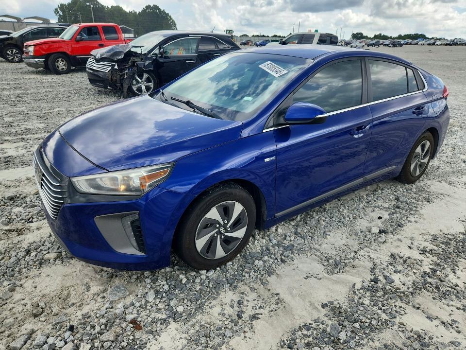 Hyundai Ioniq 2020, VIN KMHC65LC9LU229493, 3/5