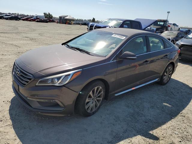Hyundai Sonata 2016, VIN KMHE34L11GA014739, 2/5