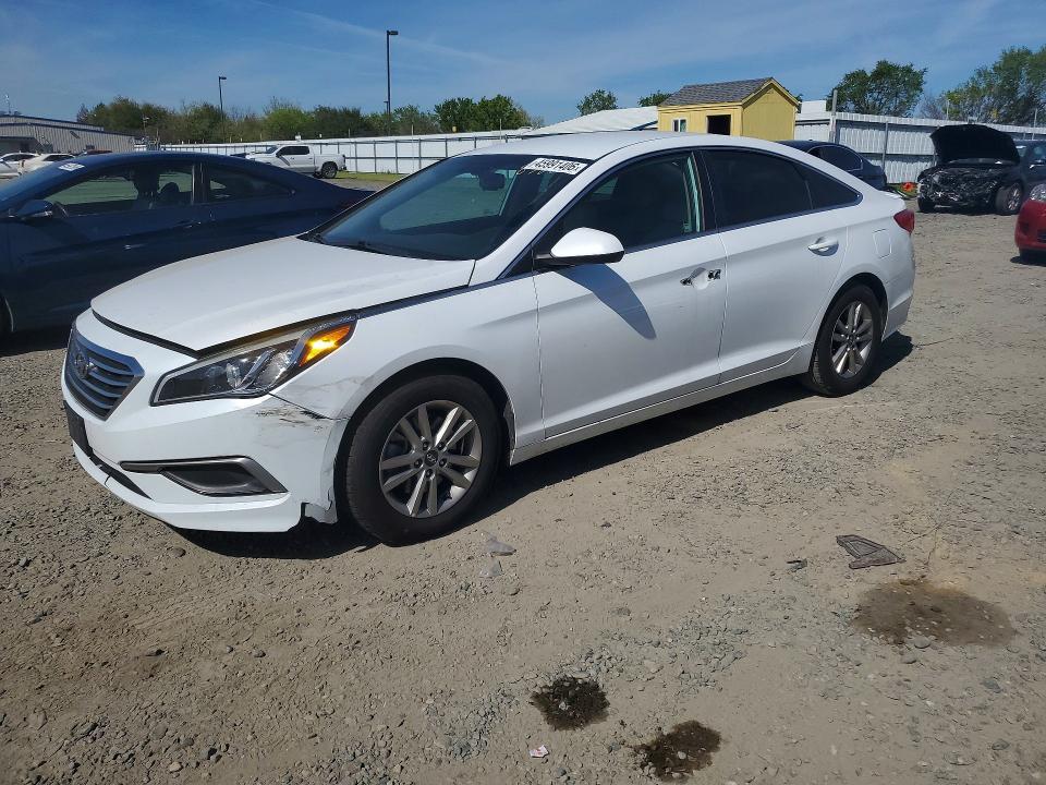 Hyundai Sonata 2015, VIN KMHEC4A41FA137971, 17/21