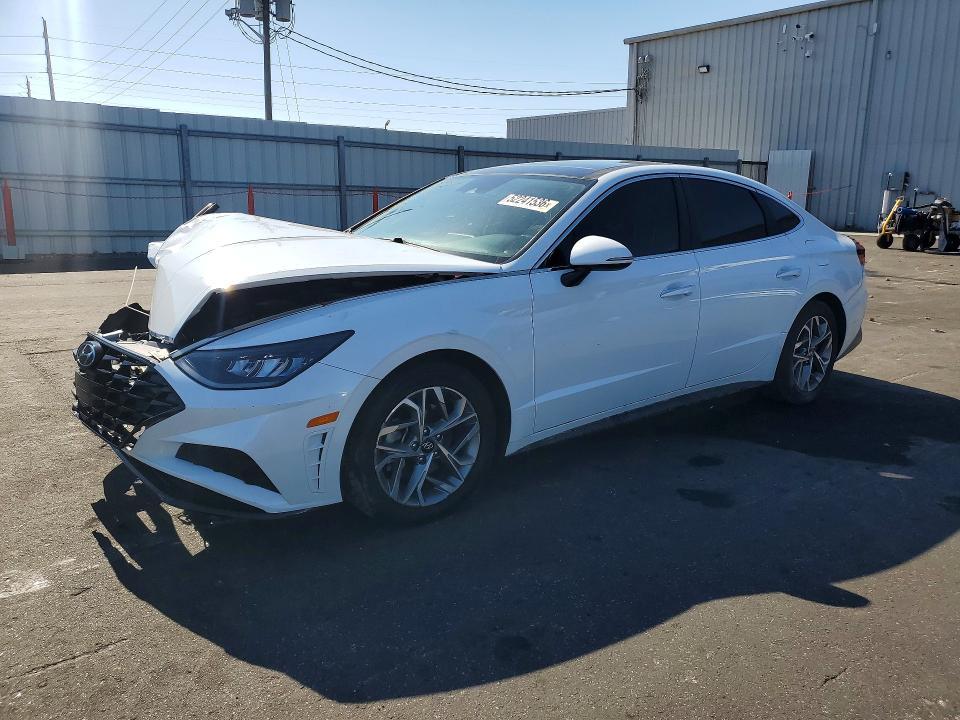 Hyundai Sonata 2021, VIN KMHL24JJ0MA026826, 2/5