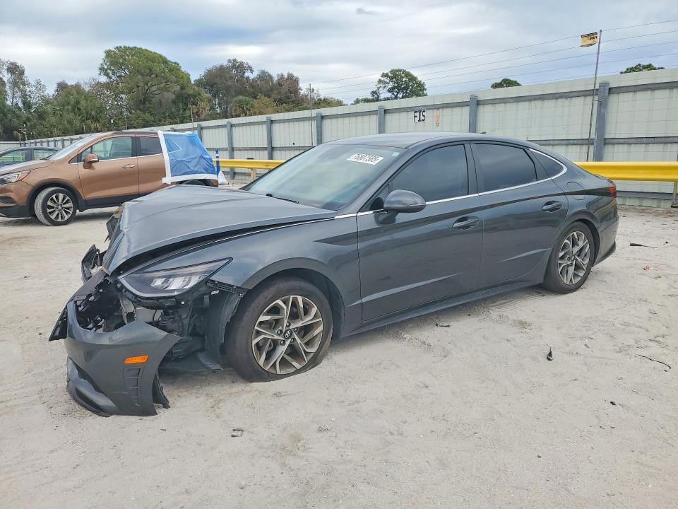 Hyundai Sonata 2021, VIN KMHL24JJ6MA035398, 4/5