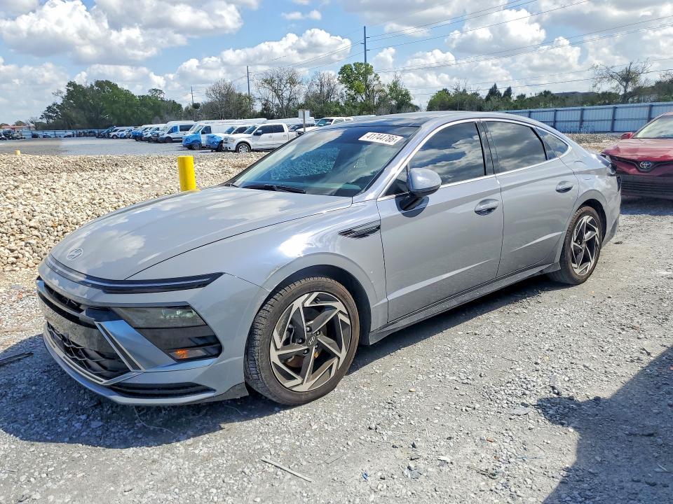 Hyundai Sonata 2024, VIN KMHL54JC1RA400280, 3/5