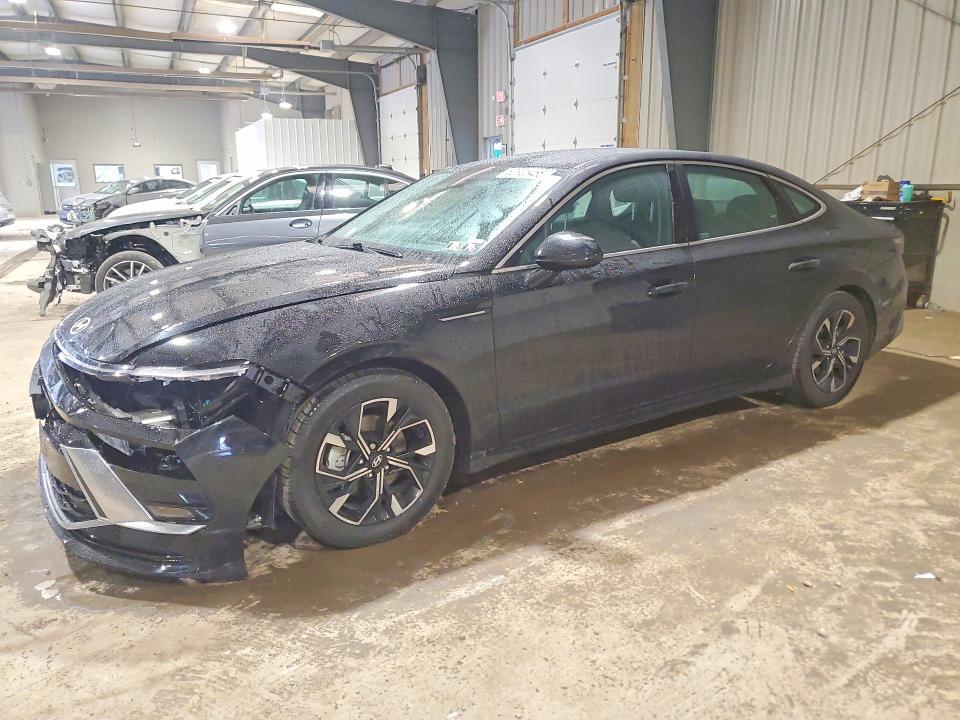 Hyundai Sonata 2025, VIN KMHL54JJ6SA106345, 3/5