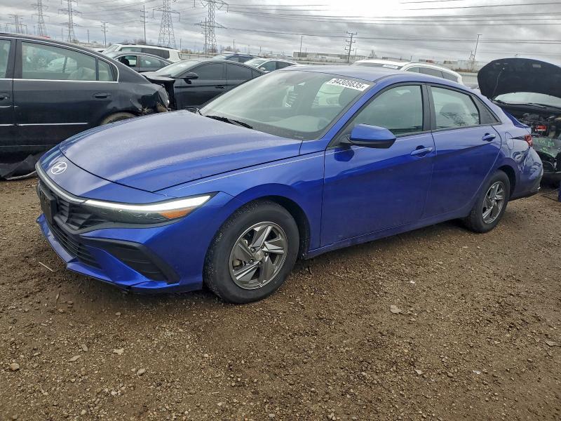 Hyundai Elantra 2023, VIN KMHLN4AJ6PU068136, 2/5
