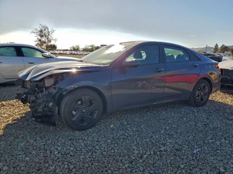 Hyundai Elantra 2023, VIN KMHLN4AJ6PU068136, 3/5
