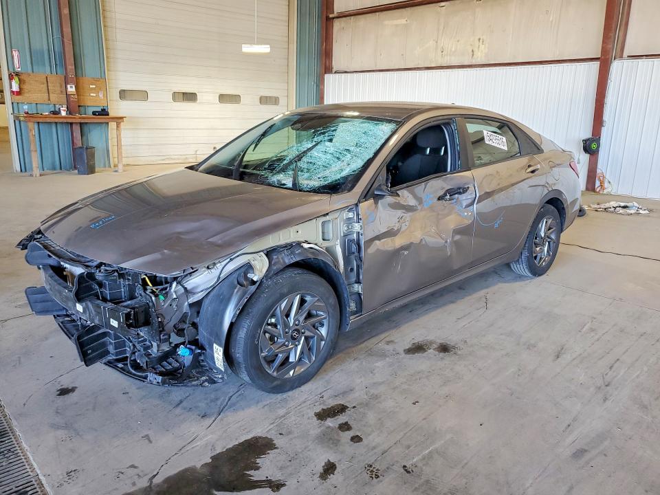 Hyundai Elantra 2025, VIN KMHLN4DJ2SU149235, 3/5