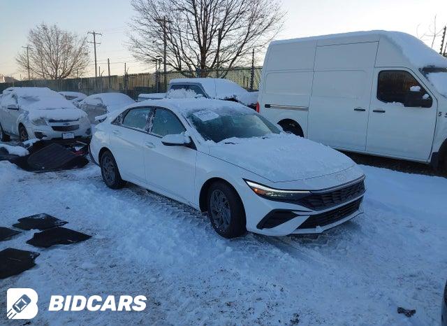Hyundai Elantra 2025, VIN KMHLP4DG8SU995397, 2/5