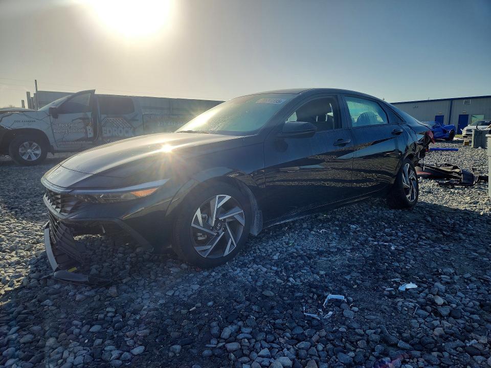 Hyundai Elantra 2024, VIN KMHLP4DGXRU660989, 3/5