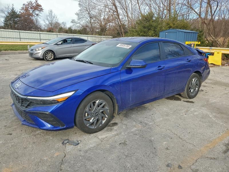 Hyundai Elantra 2023, VIN KMHLS4AG2PU511315, 3/11