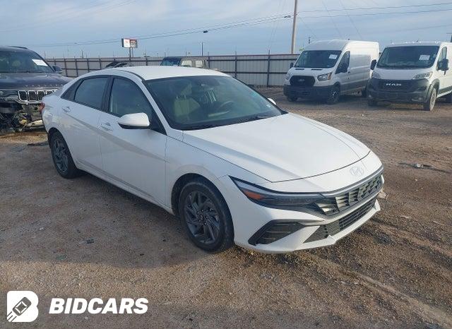Hyundai Elantra 2023, VIN KMHLS4AG5PU509588, 3/5
