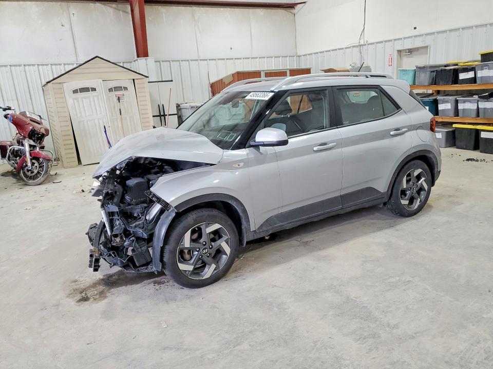 Hyundai Venue 2022, VIN KMHRC8A37NU201864, 2/5