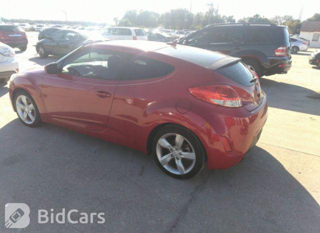 Hyundai Veloster 2015, VIN KMHTC6AD5FU239498, 3/5