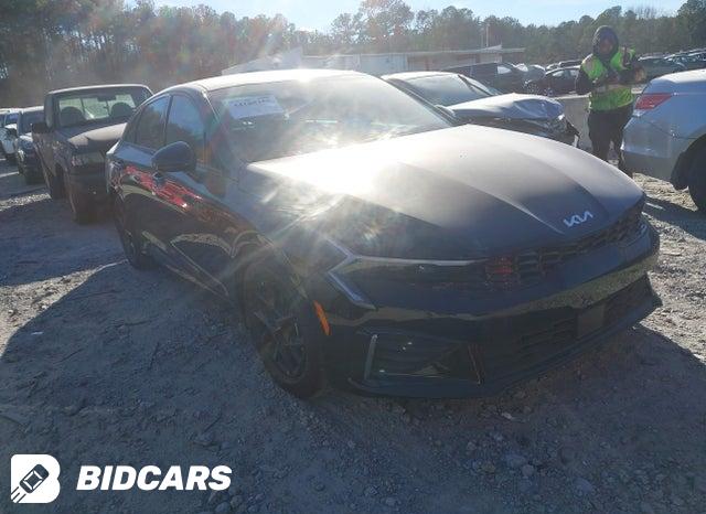 KIA K5 2025, VIN KNAG64J71S5353124, 2/5