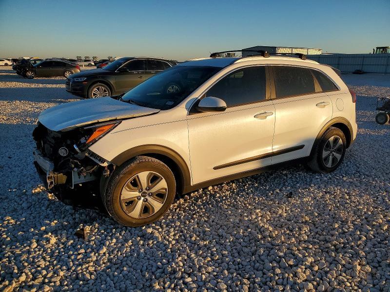 KIA Niro 2021, VIN KNDCB3LC3M5476072, 3/5