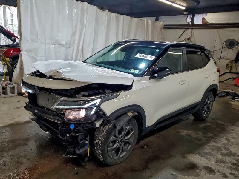 KIA Seltos 2023, VIN KNDEPCAA5P7431560, 3/5