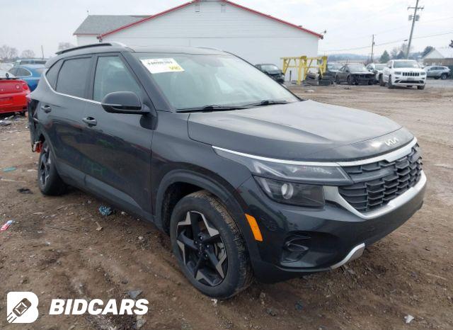 KIA Seltos 2023, VIN KNDEPCAAXP7409151, 2/5