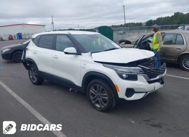 KIA Seltos 2023, VIN KNDERCAA9P7415842, 4/10