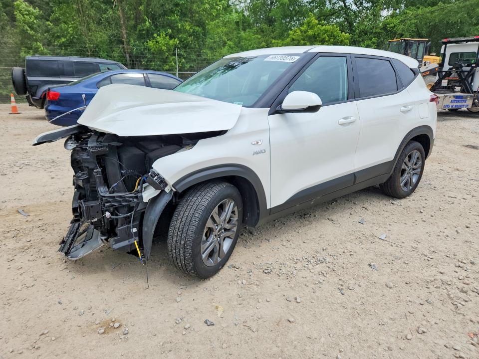 KIA Seltos 2023, VIN KNDERCAA9P7437095, 2/5