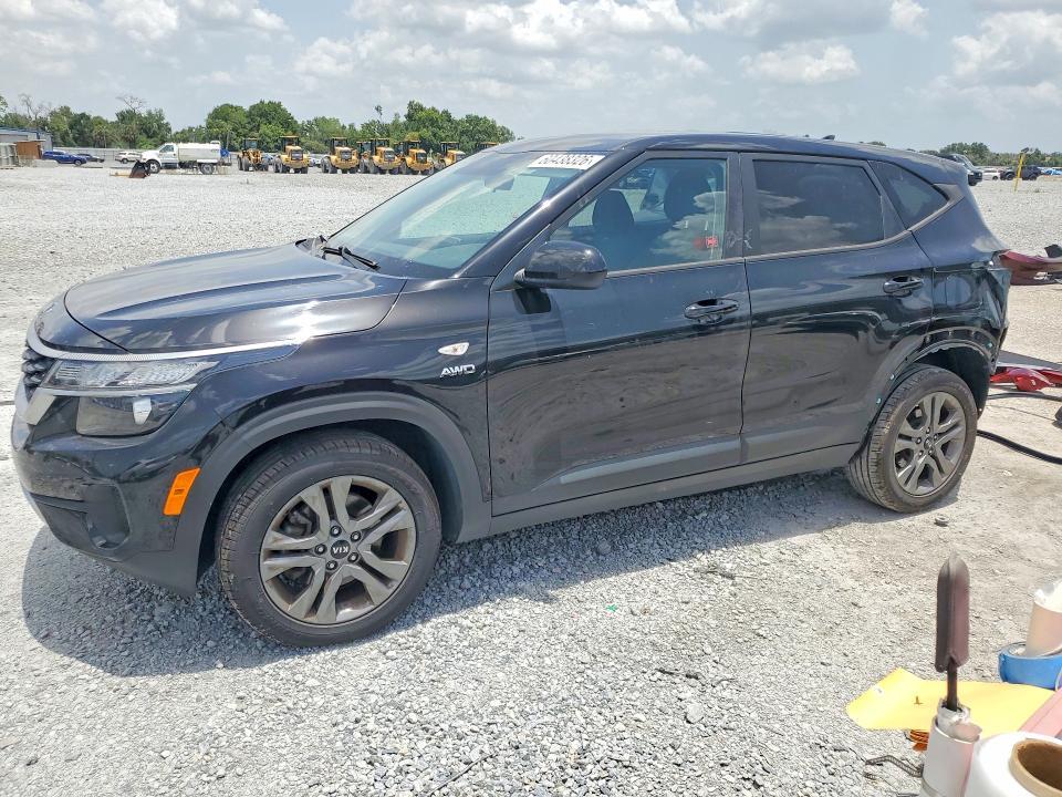 KIA Seltos 2022, VIN KNDEUCAA0N7315415, 2/5