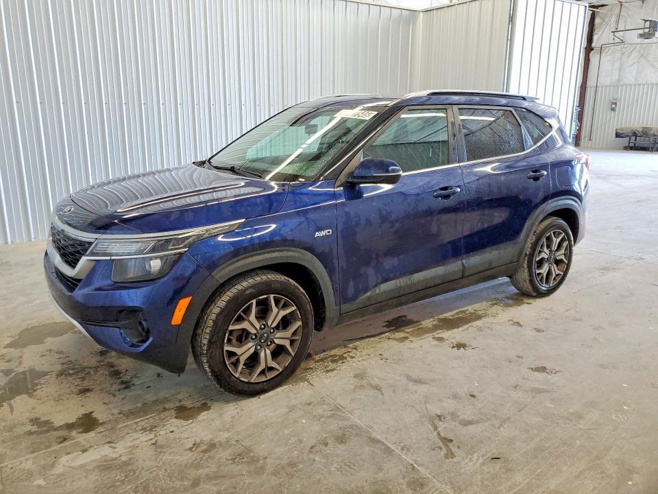 KIA Seltos 2022, VIN KNDEUCAA0N7315415, 3/5