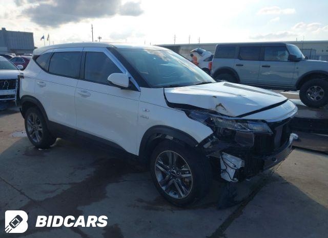 KIA Seltos 2024, VIN KNDEUCAA2R7547892, 3/5