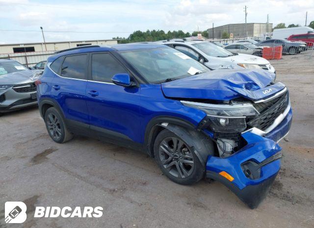KIA Seltos 2023, VIN KNDEUCAA3P7437303, 2/5