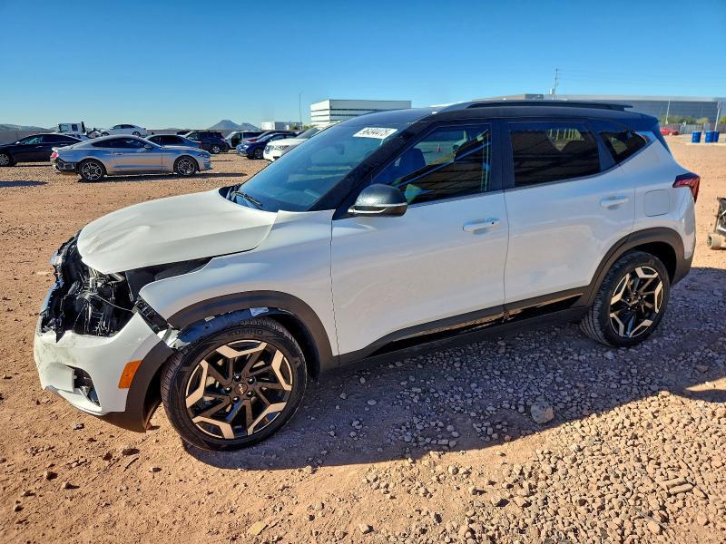 KIA Seltos 2023, VIN KNDEUCAAXP7350952, 3/5