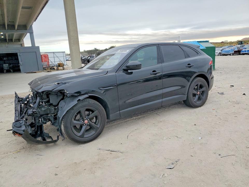 Jaguar F-Pace 2021, VIN SADCJ2EXXMA667755, 3/5