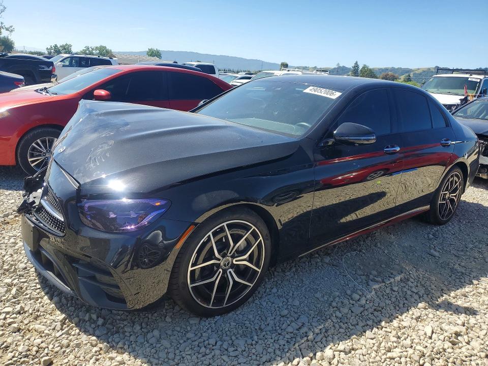 Mercedes-Benz E-Class 2022, VIN W1KZF8DB9NB088077, 2/5
